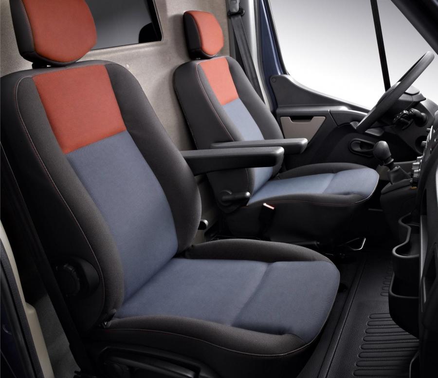  Renault Master L2H2 Van 2010 года  (фото 41 из 41)